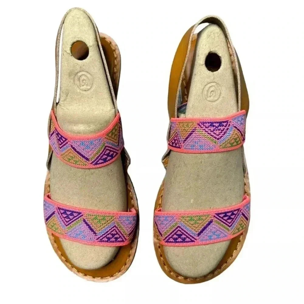 AMERICAN EAGLE OUTFITTERS Womens 9 Tribal Pink Two Strap Slingback Flat Sandals - Picture 2 of 6